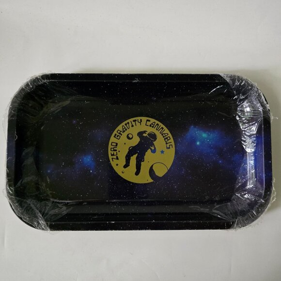 Zero Gravity Cannabis Rolling Tray With Spaceman Design - Picture 1 of 10